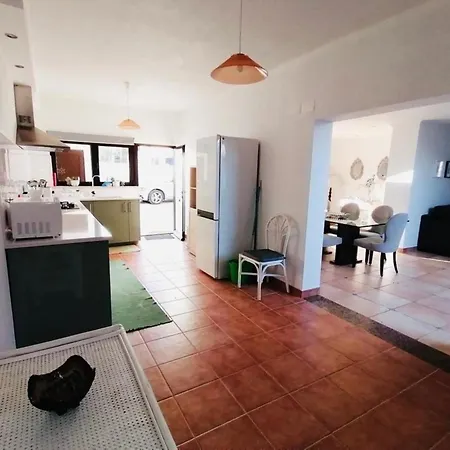 Holiday home Fuer 10 Personen In Vau, Regiao Centro *
