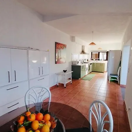 Fuer 10 Personen In Vau, Regiao Centro Holiday home
