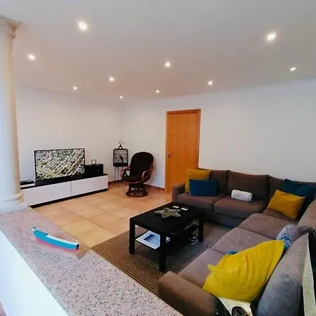 Holiday home Fuer 10 Personen In Vau, Regiao Centro