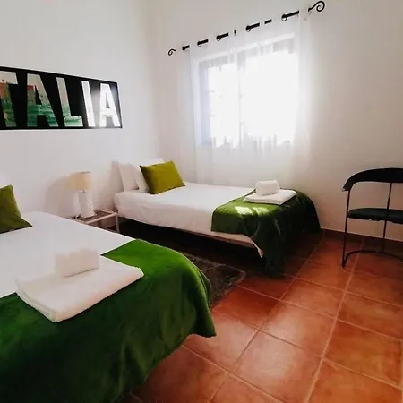 Fuer 10 Personen In Vau, Regiao Centro Holiday home Vau (Obidos)