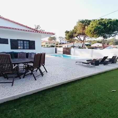 Holiday home Fuer 10 Personen In Vau, Regiao Centro *